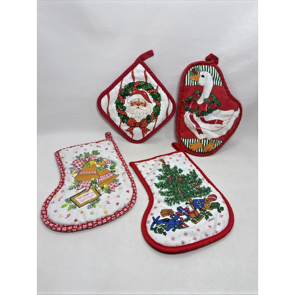 Vtg Christmas Pot Holders Hot Pad Lot Of 4 Quilted 80's B&D Wreath Goose Santa